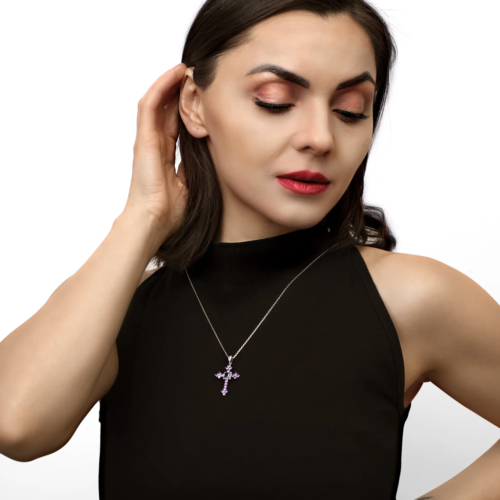 Gnoce Elegant Vintage Cross Pendant Necklace - Image 5
