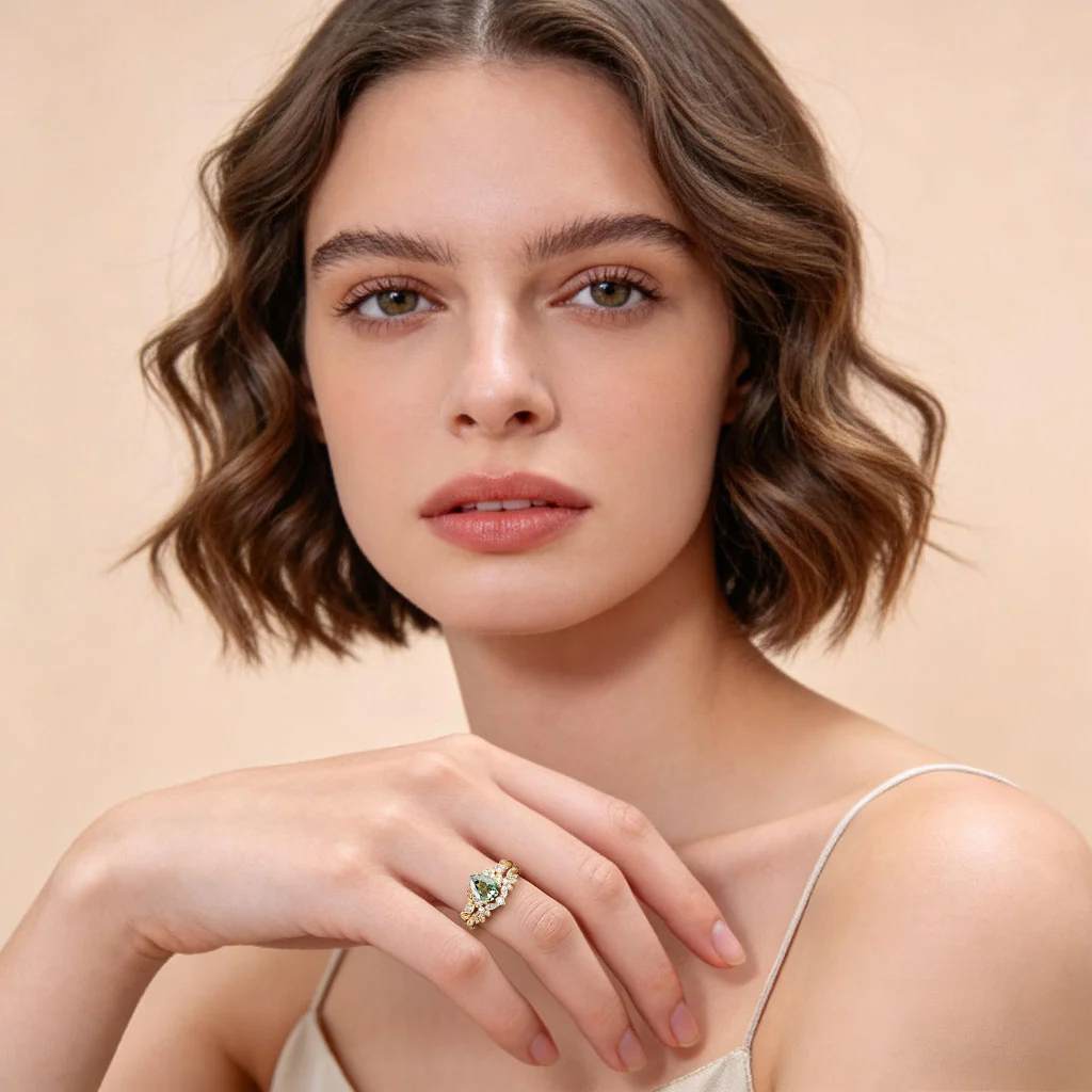 Nature's Embrace Pear-cut Leaf Ring - Image 3