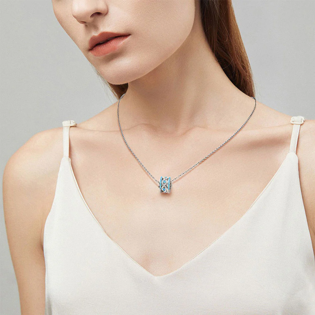 Gnoce Paved Intertwined Drum Necklace Platinum-plated Silver Blend - Image 4