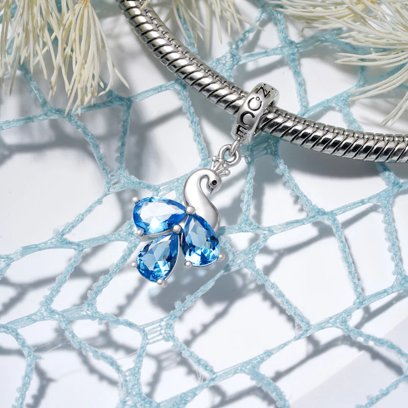 Gnoce Peacock Charm Platinum-plated Silver Blend - Image 3