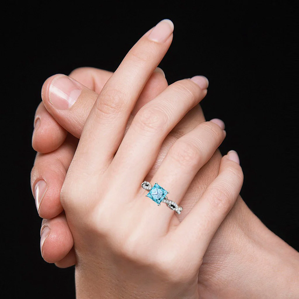 Gnoce Princess Cut Twisted Infinity Engagement Ring - Image 8