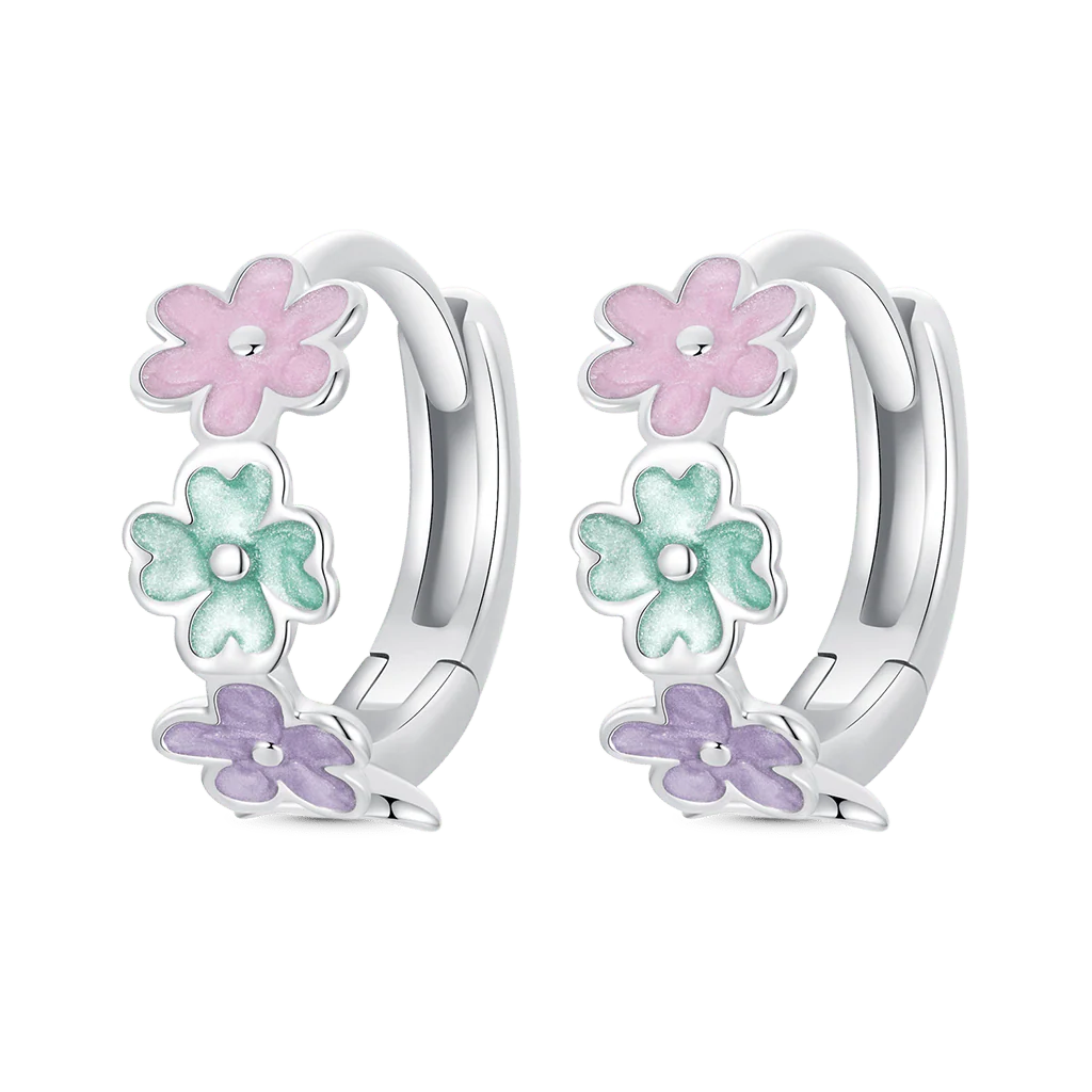 Gnoce Small Flower Huggie Earrings