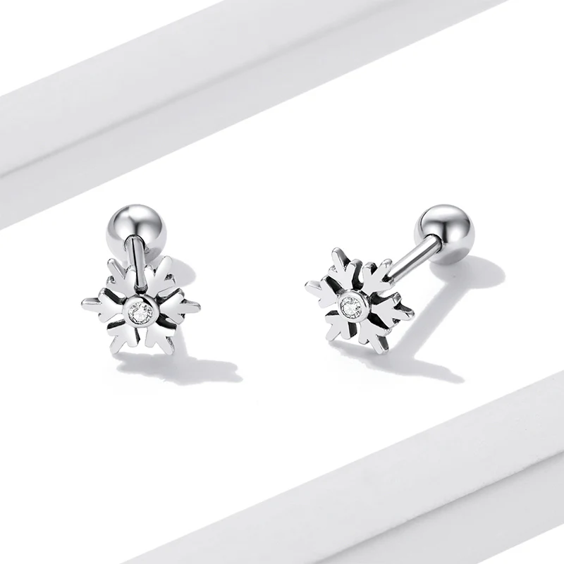 Gnoce Snowflake Earrings - Image 2