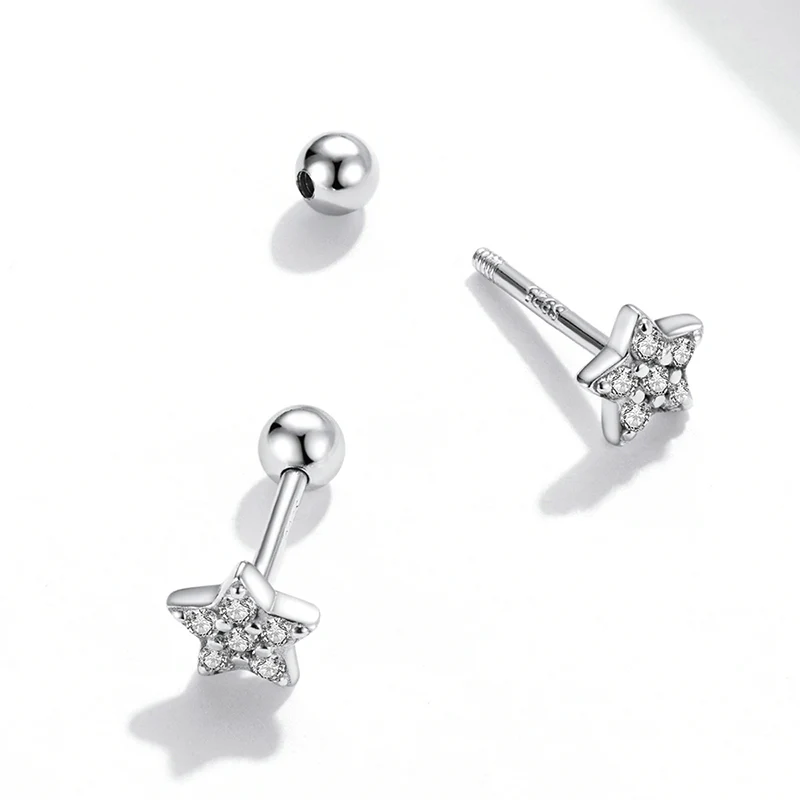Gnoce Sparkling Basic Star Stud Earrings - Image 2