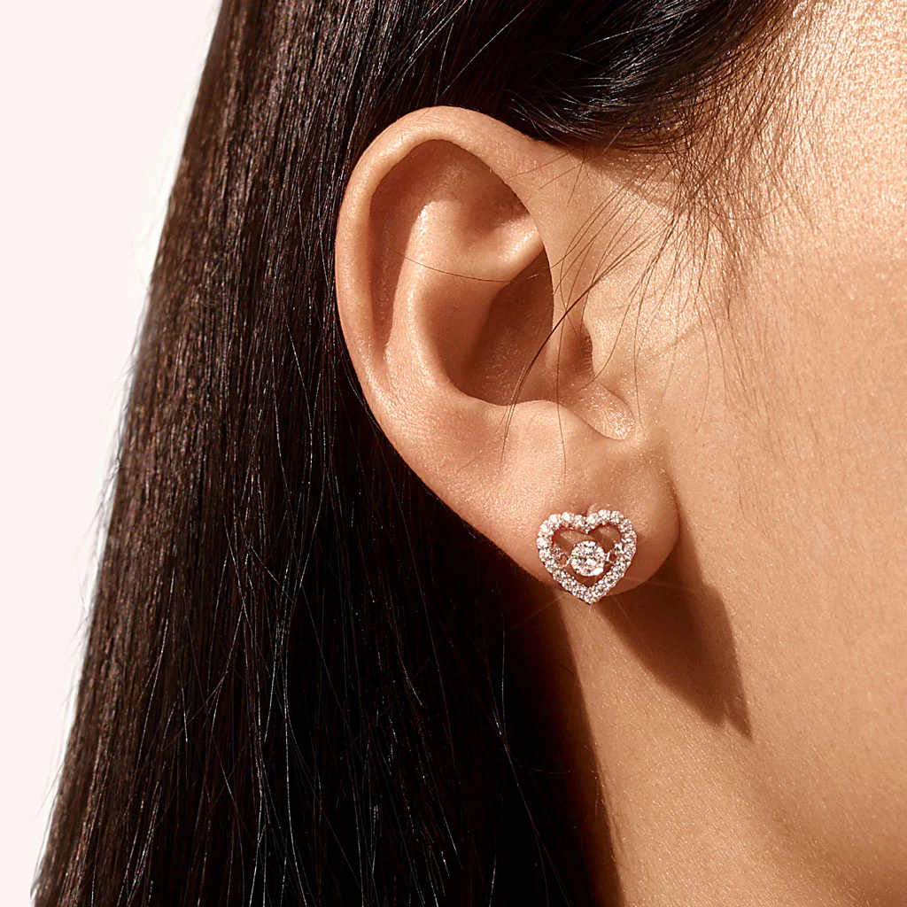 Gnoce Pavé Heart Dancing Earrings Platinum-plated Silver Blend - Image 4