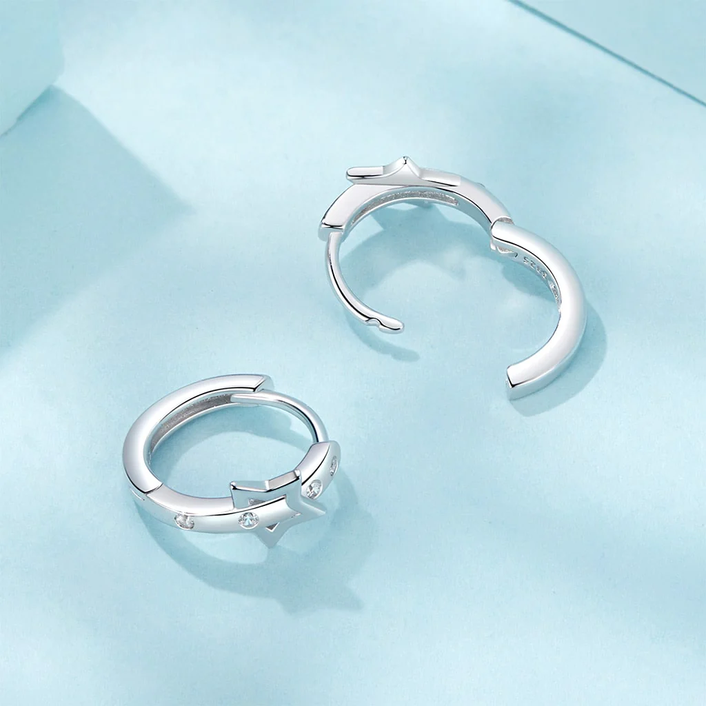 Gnoce Star Belt Huggie Earrings - Image 2