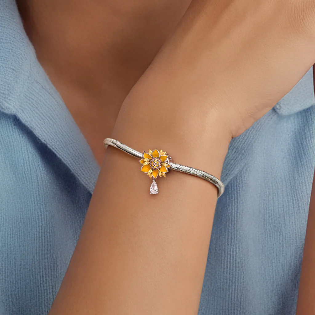 Gnoce  Rotatable Sunflower Charm Platinum-plated Silver Blend - Image 3