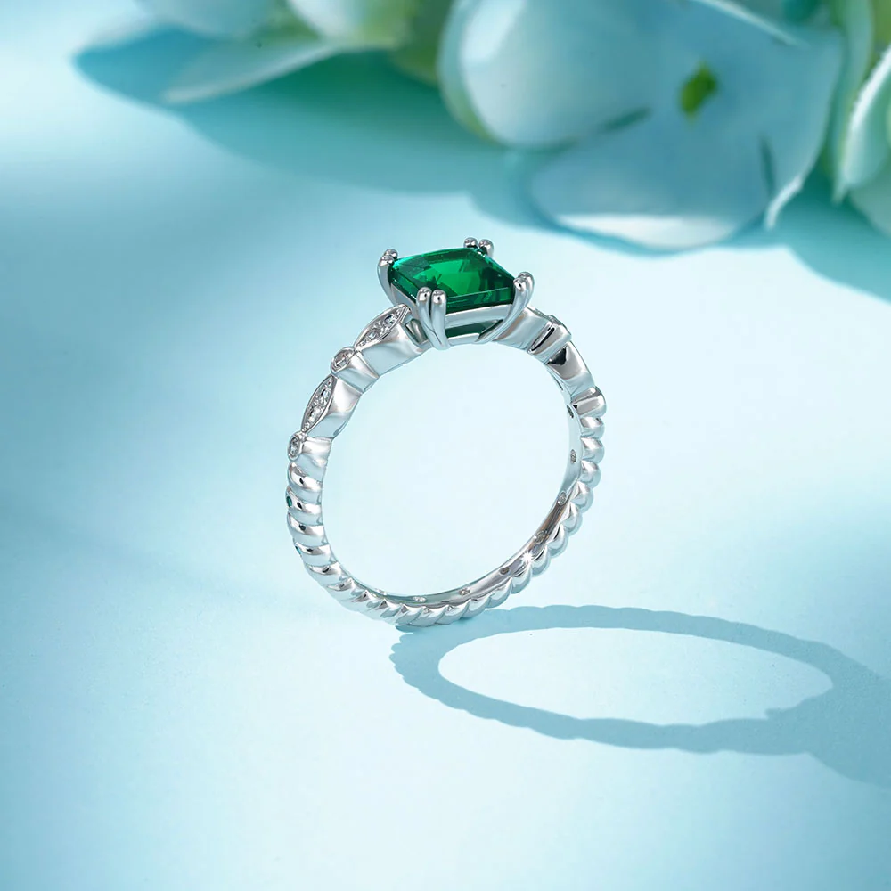 Gnoce Princess Cut Emerald Ring Platinum-plated Silver Blend - Image 5