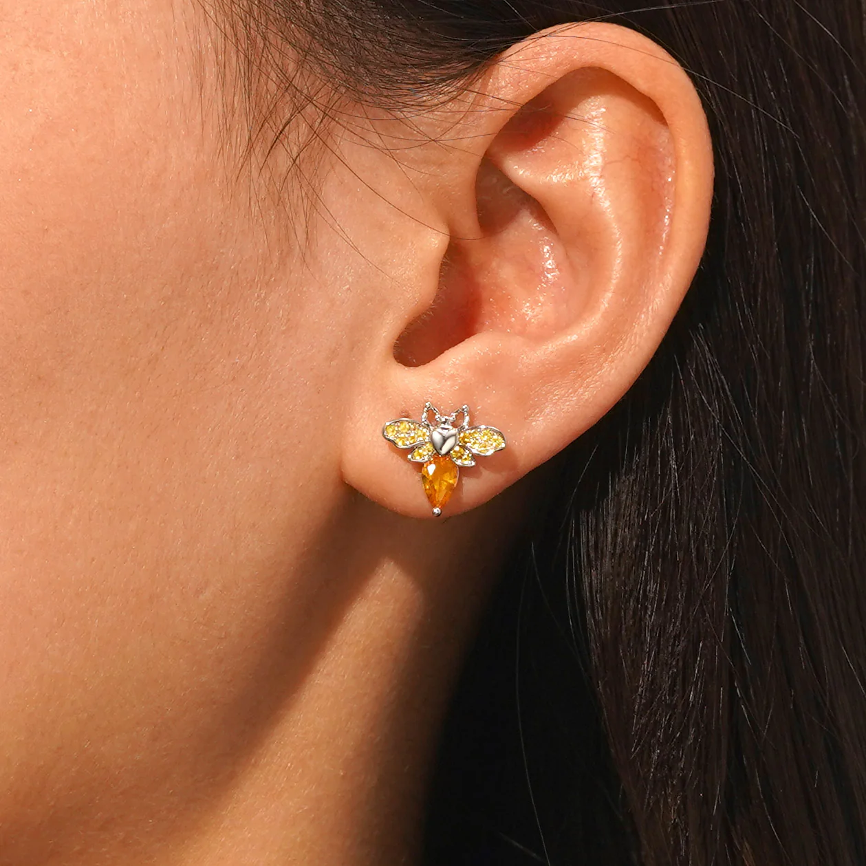 Gnoce Bee Stud Earrings Platinum-plated Silver Blend - Image 5
