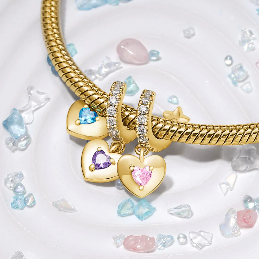 Gnoce Three Hearts Family Charm Platinum-plated Silver Blend - Image 4
