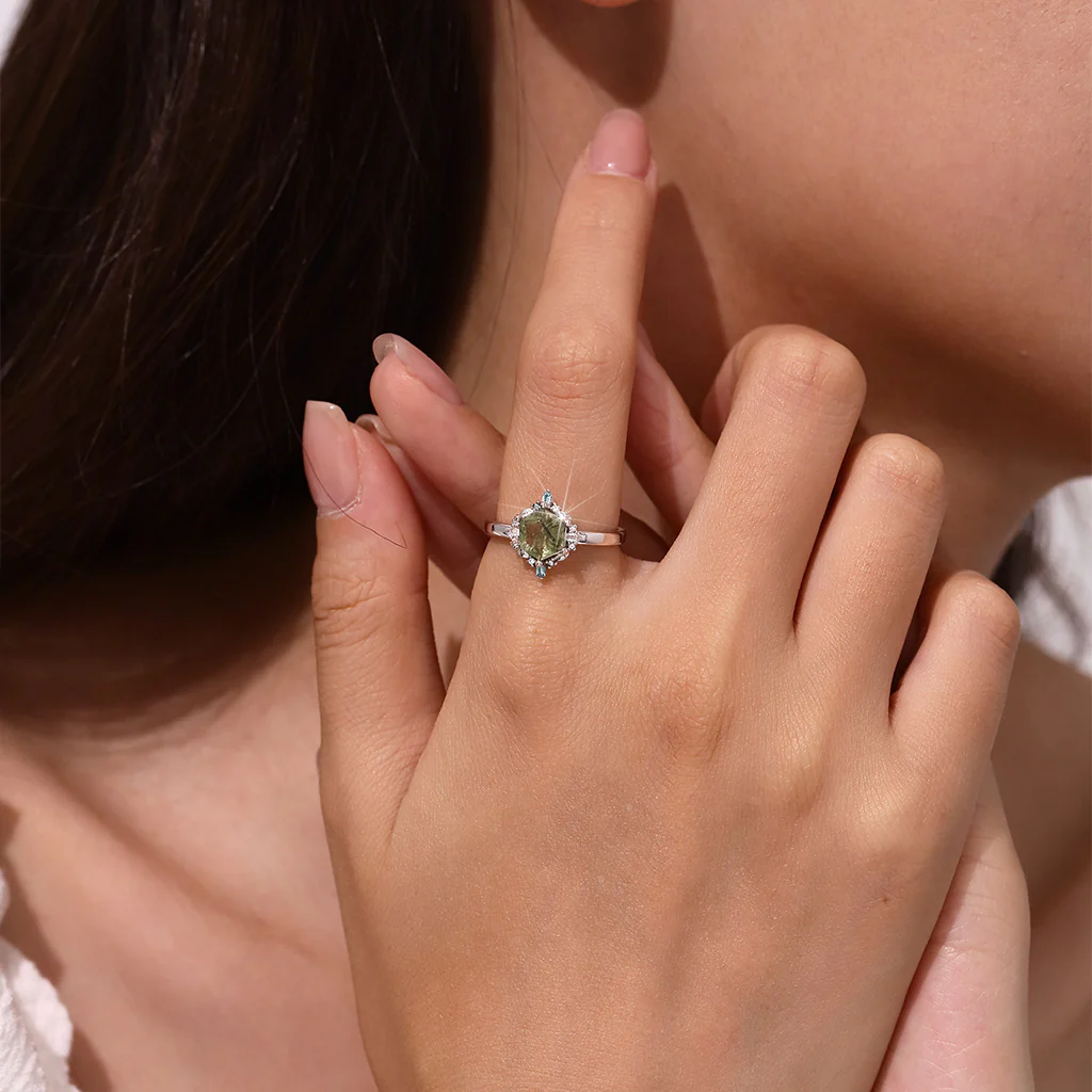Gnoce Hexagon Green Rutilated Quartz Ring Platinum-plated Silver Blend - Image 4