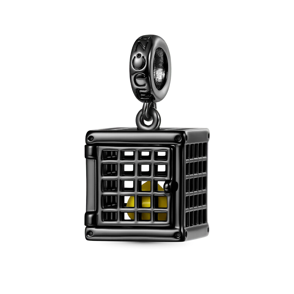 Gnoce Little Nightmares Six in Cage Charm - Image 2