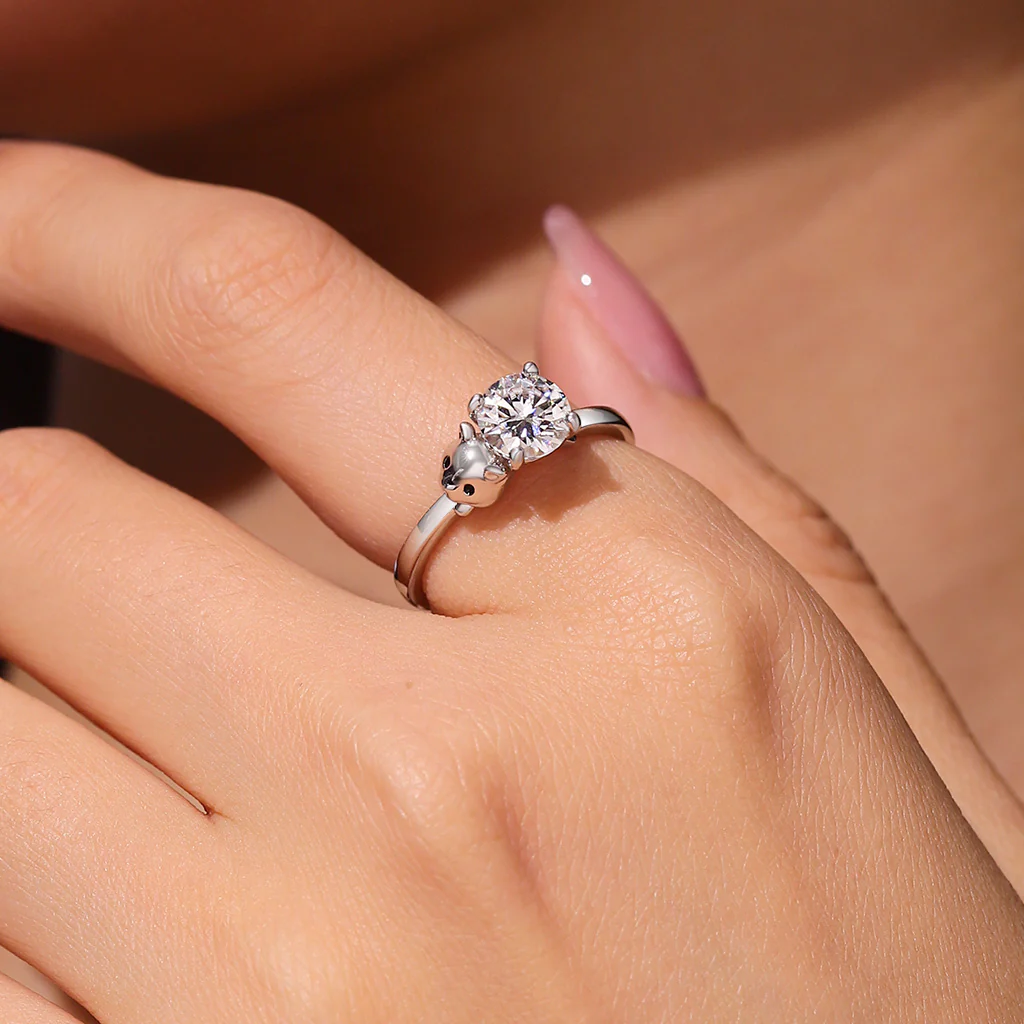Gnoce Hamster Embraces Moissanite Ring Platinum-plated Silver Blend - Image 9