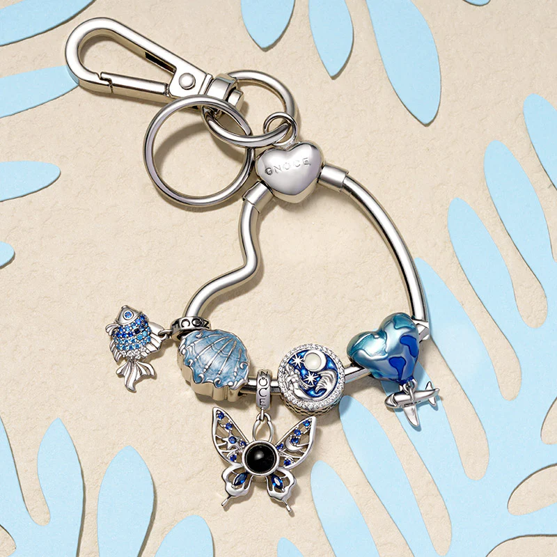 Gnoce Versatile Heart Charms Holder & Key Chain - Image 3