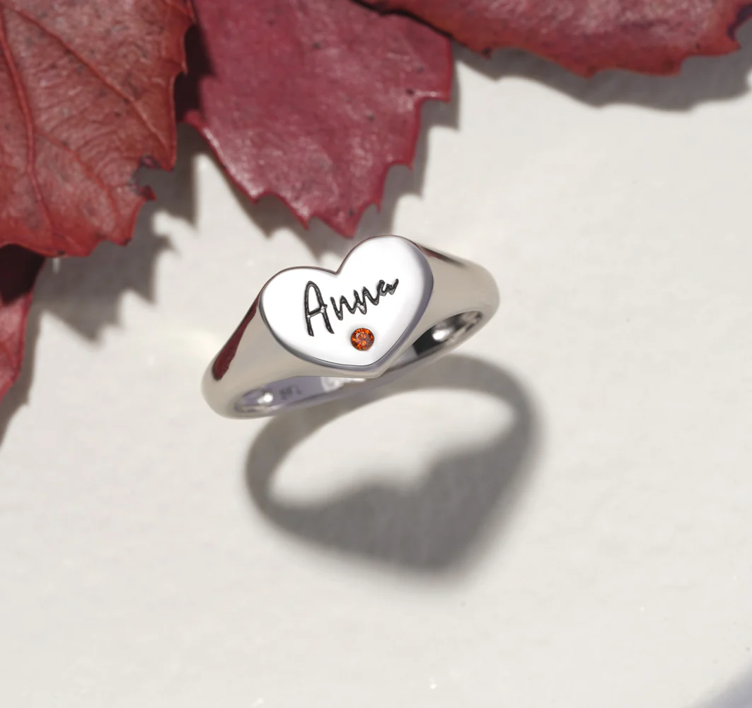 Gnoce Engravable Birthstone Heart Signet Ring - Image 4