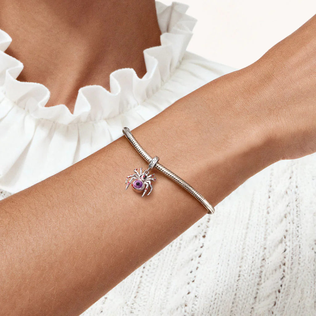 Gnoce Heated Color-changing Spider Charm Platinum-plated Silver Blend - Image 3