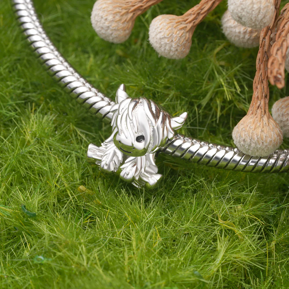 Gnoce Scottish Highland Cow Charm Platinum-plated Silver Blend - Image 3