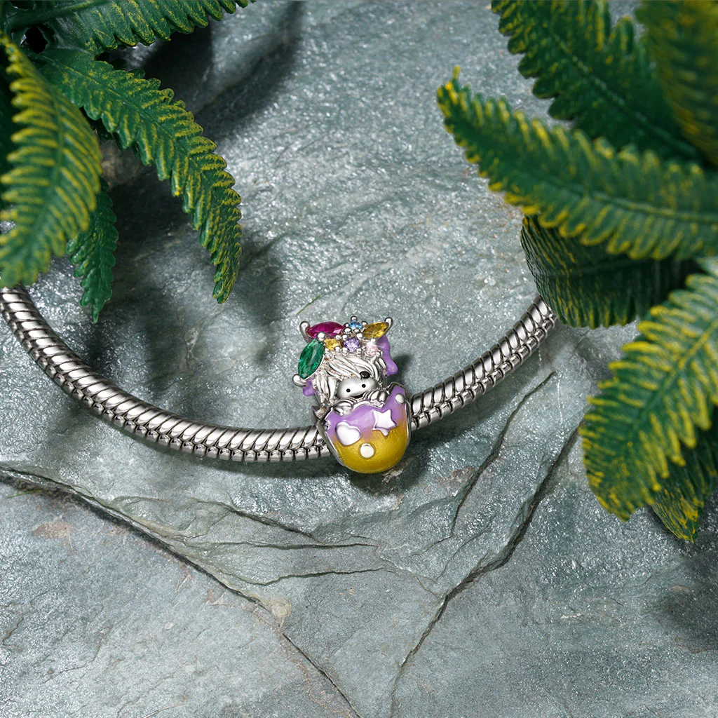 Gnoce Wreath Highland Cow Glow-in-the-Dark Easter Eggs Charm Platinum-plated Silver Blend - Image 4