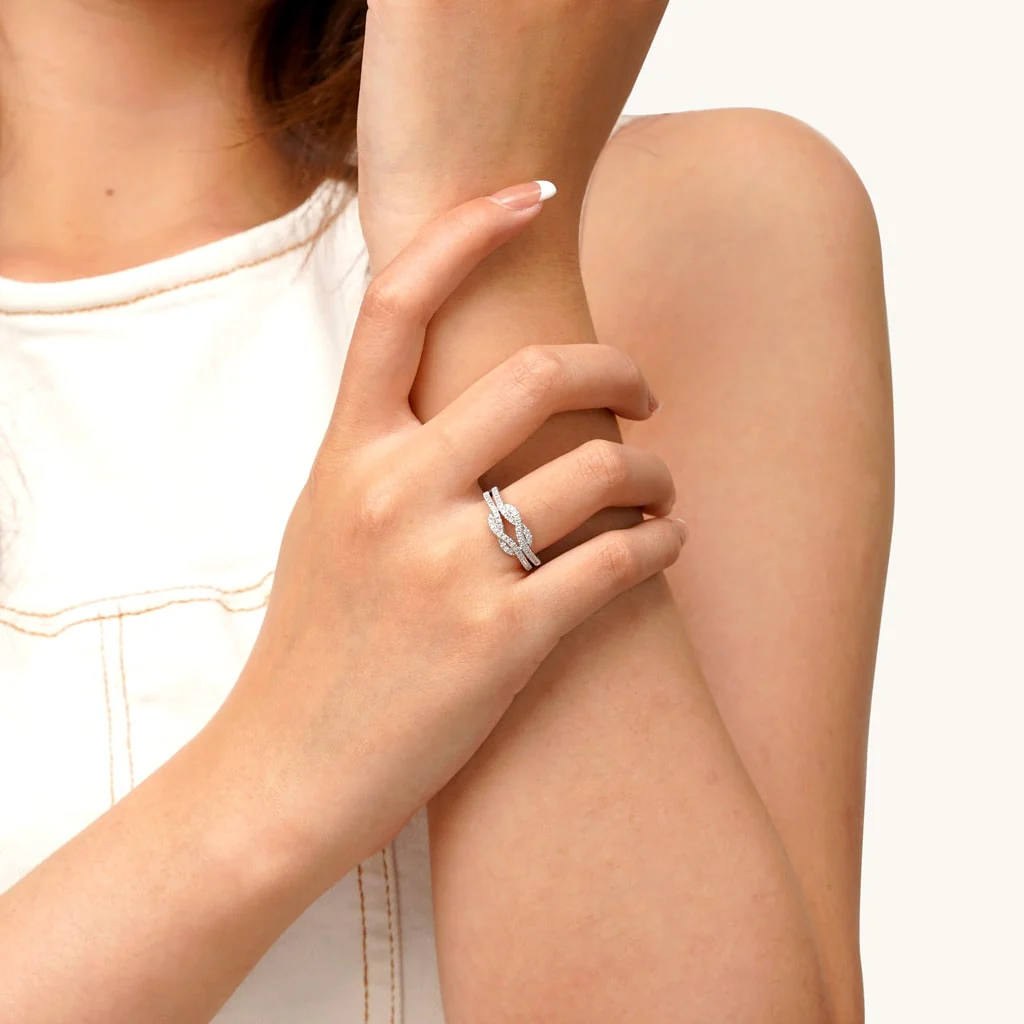 Gnoce Infinite Pave Band Ring Platinum-plated Silver Blend - Image 4