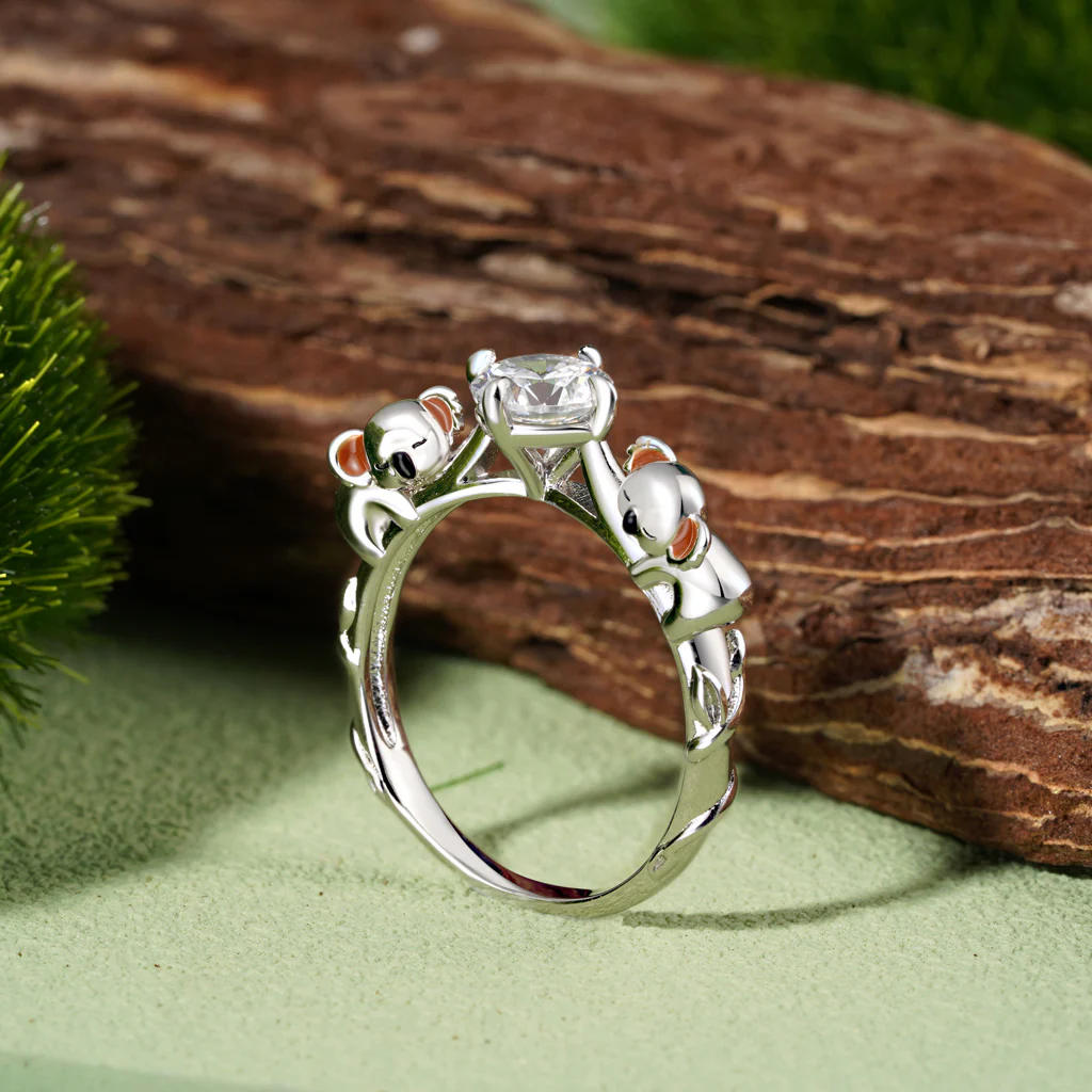 Gnoce Docile Koala Hug White Diamond Ring Platinum-plated Silver Blend - Image 3