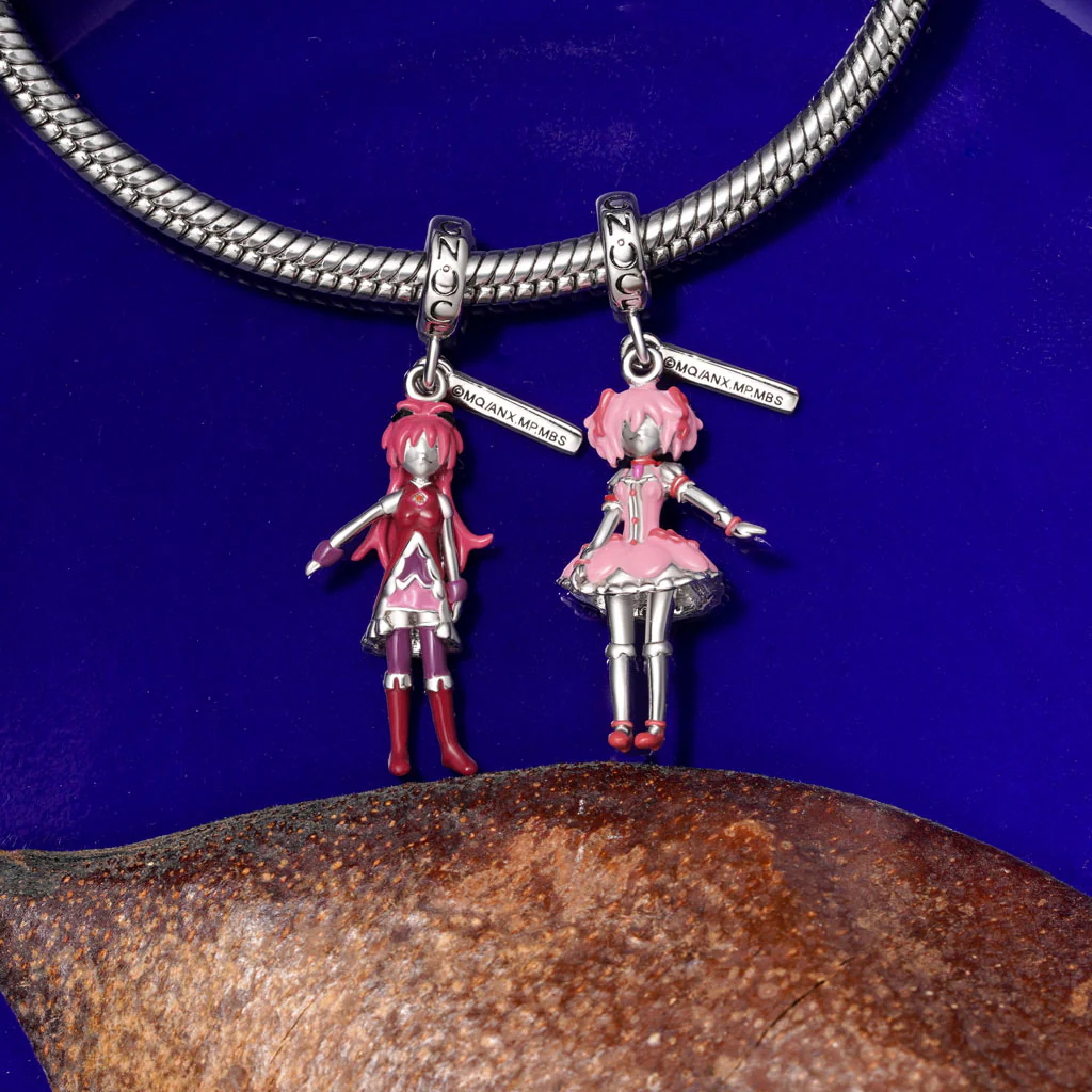 Gnoce Kyoko Sakura Transformation Charm - Image 3