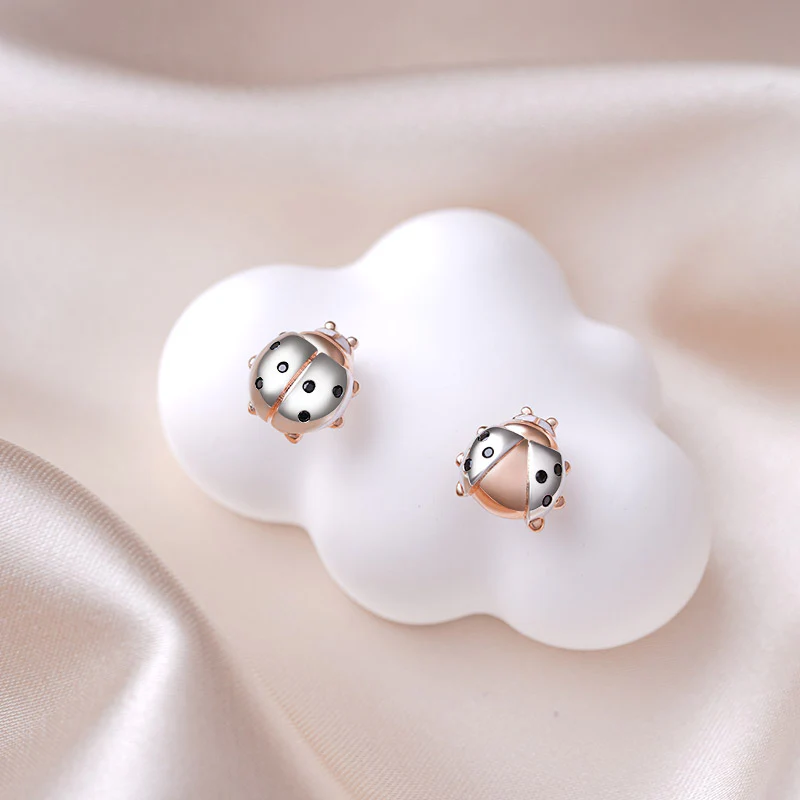 Gnoce Cute Ladybug Stud Earrings Platinum-plated Silver Blend - Image 2