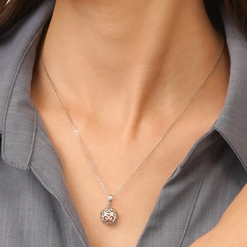 Gnoce Openable Lantern Glow-in-the-Dark Charm Platinum-plated Silver Blend - Image 6