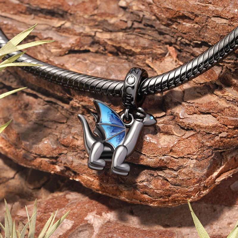 Gnoce Little Black Dragon Charm Platinum-plated Silver Blend - Image 3