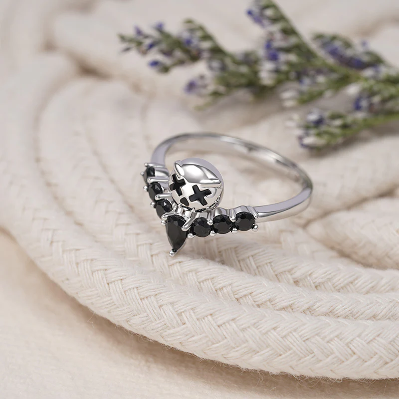 Gnoce Little Devil V Ring Platinum-plated Silver Blend - Image 2