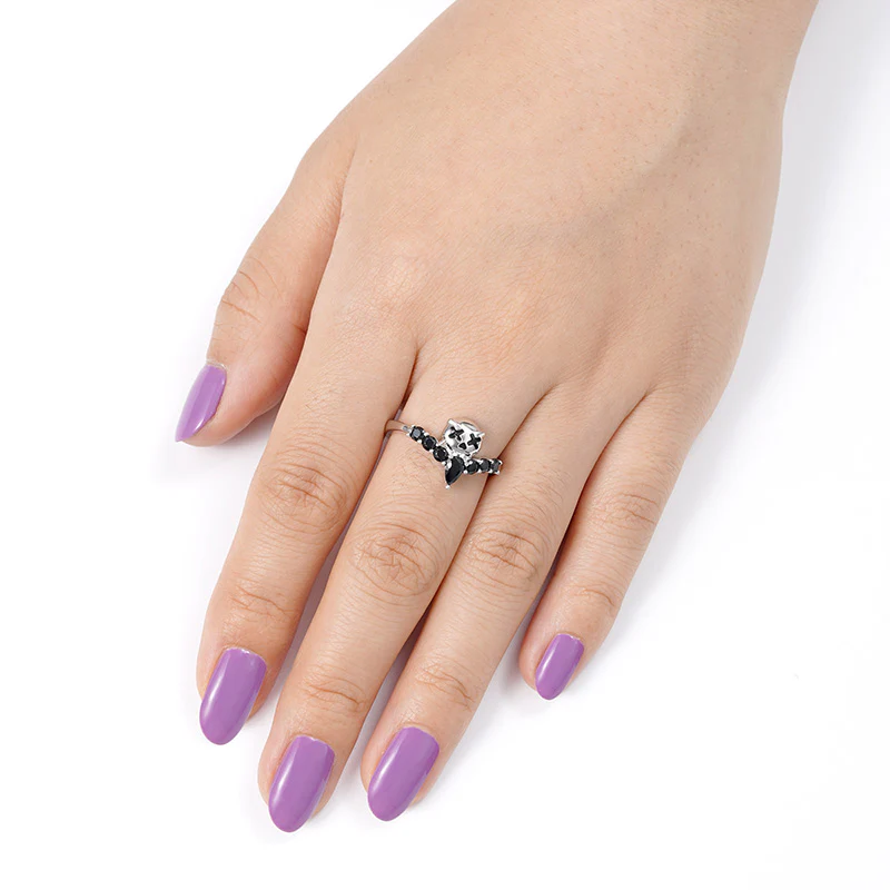 Gnoce Little Devil V Ring Platinum-plated Silver Blend - Image 3