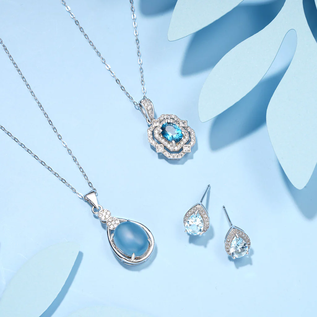 Gnoce Oval London Blue Topaz Pendant Necklace - Image 4
