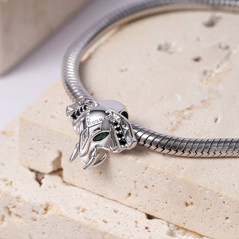 Gnoce Lucky Elephant Charm Platinum-plated Silver Blend - Image 2