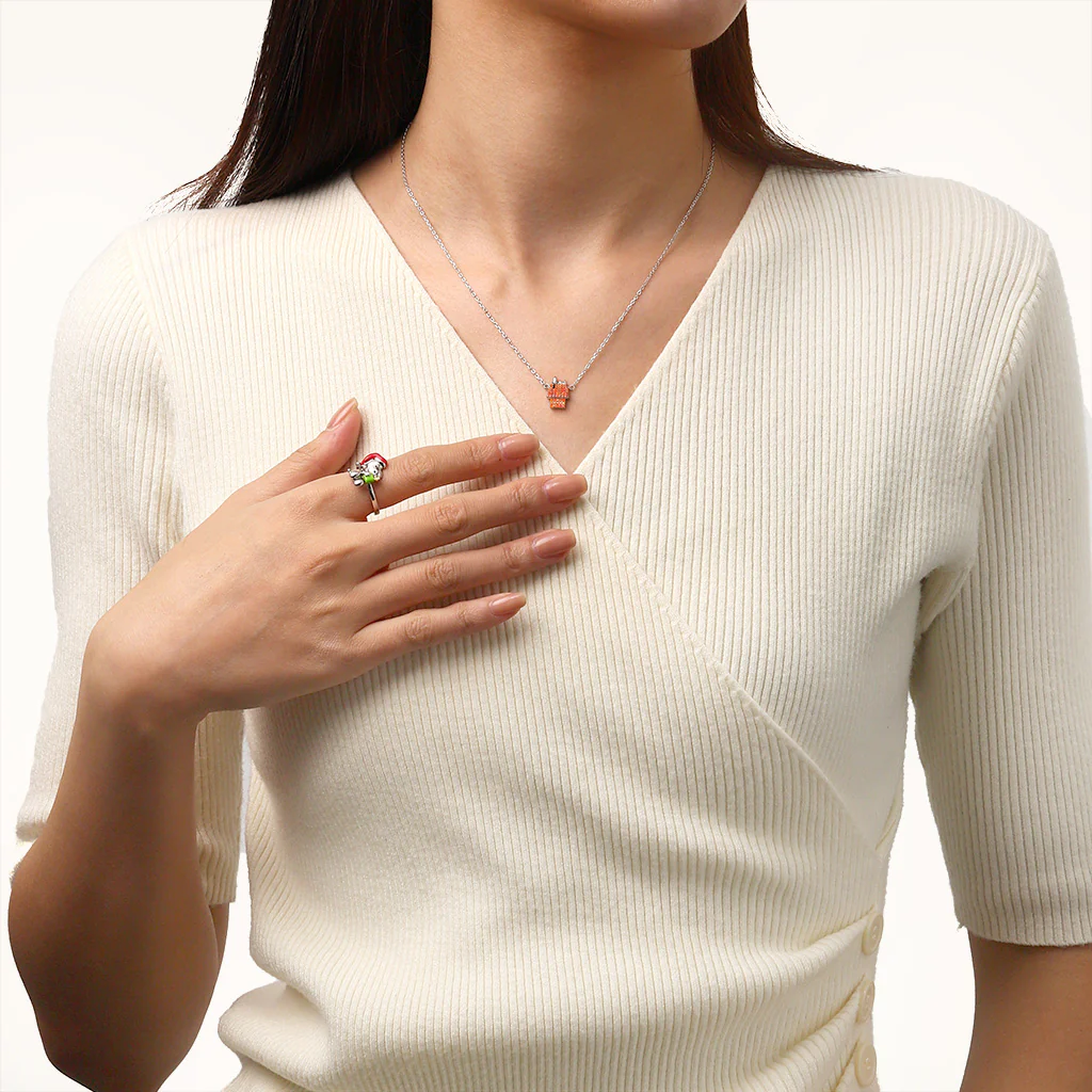 Gnoce Peanuts Lying Snoopy Doghouse Diamond Necklace - Image 6