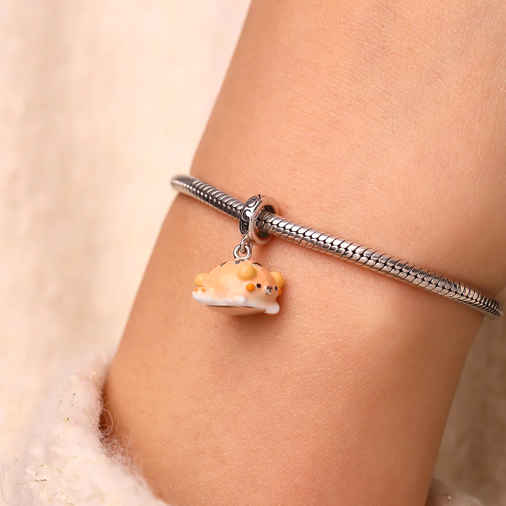 Gnoce Maku the Bread Bear Charm Platinum-plated Silver Blend - Image 7