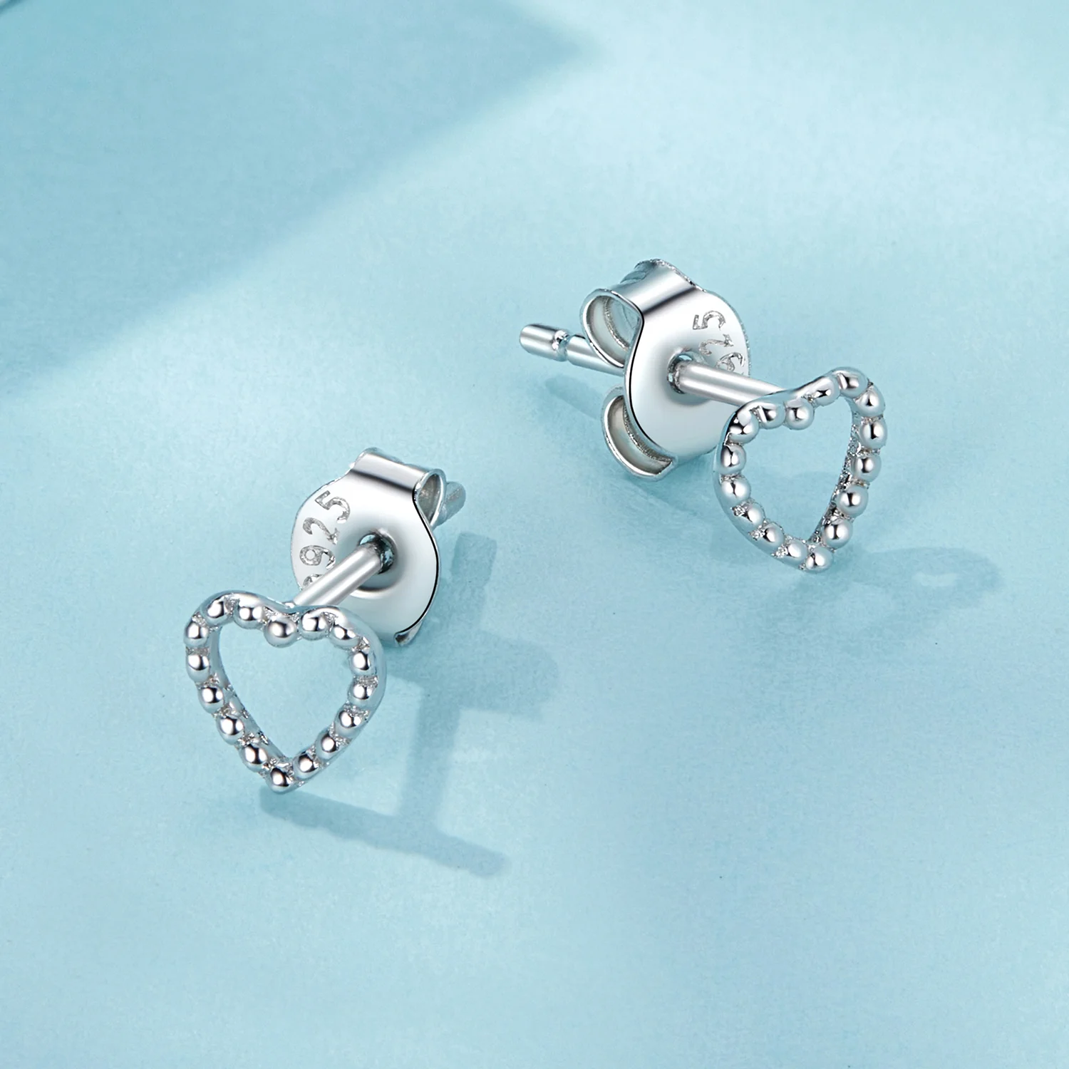 Gnoce Mini Heart Stud Earrings - Image 3