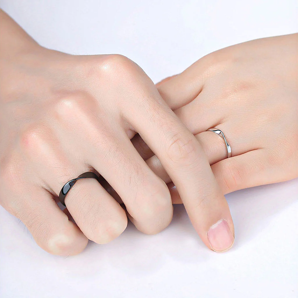 Gnoce Mobius White Women's Band - Image 3