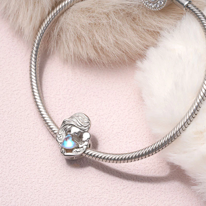 Gnoce Mother & Child Moonstone Charm - Image 3