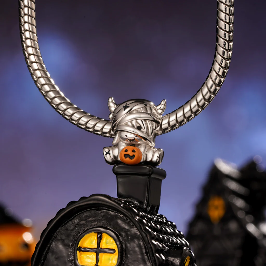 Gnoce Mummy Highland Cow Embrace Pumpkin Charm Platinum-plated Silver Blend - Image 3
