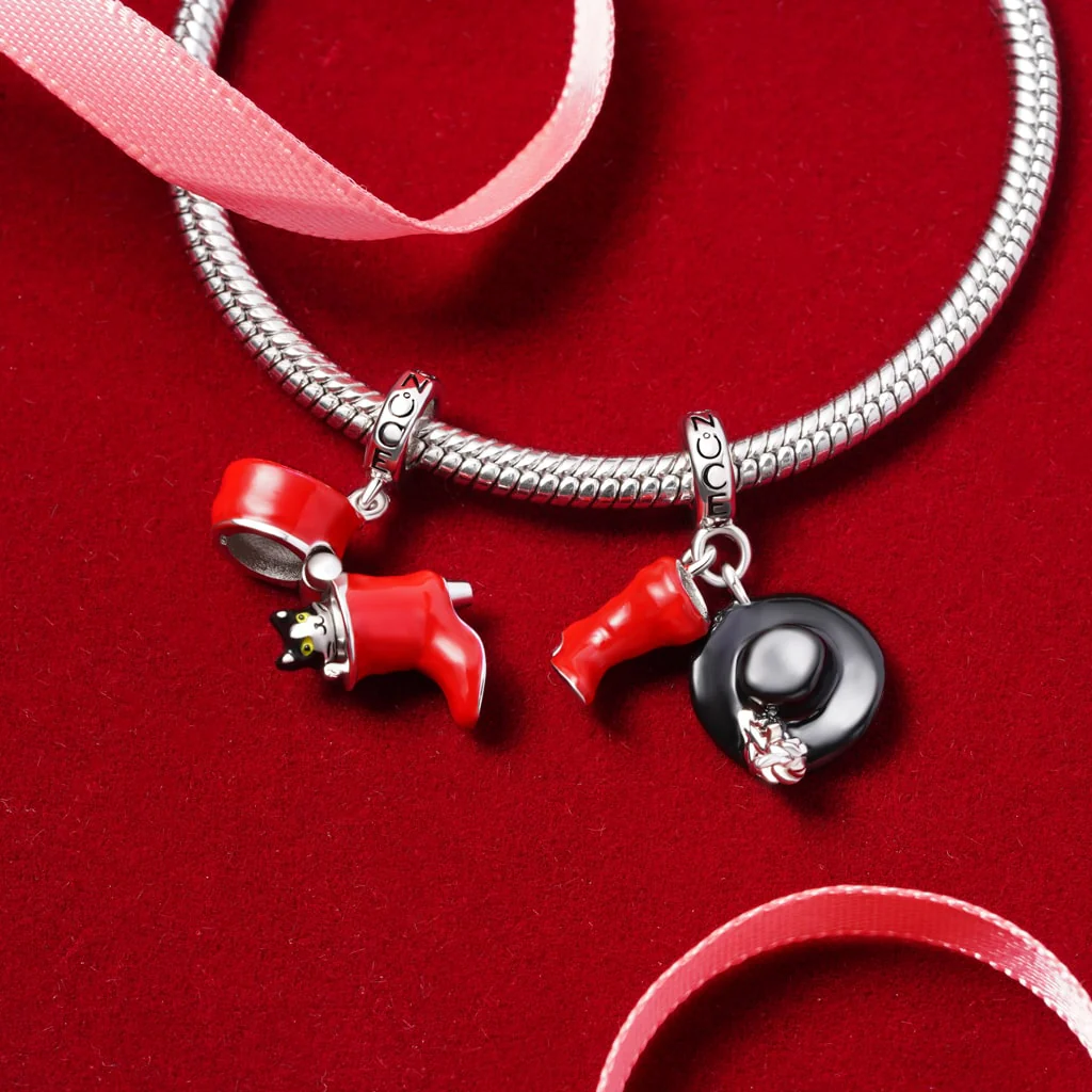 Gnoce Puss In Boots Openable Red Boot Pendant Dangle Charm - Image 4