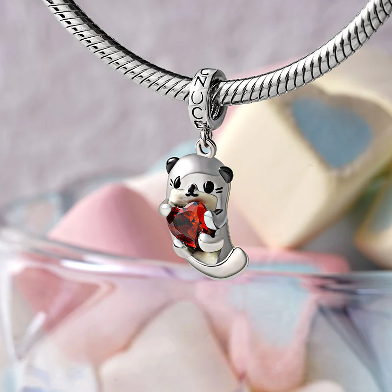 Gnoce Lovely Otter Embraces Heart Gem Charm Platinum-plated Silver Blend - Image 3