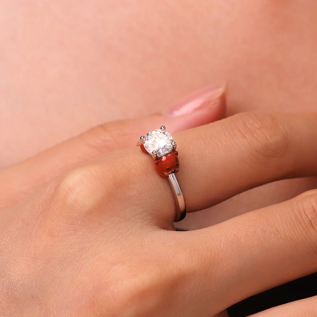 Gnoce Otter Embraces Moissanite Ring Platinum-plated Silver Blend - Image 9