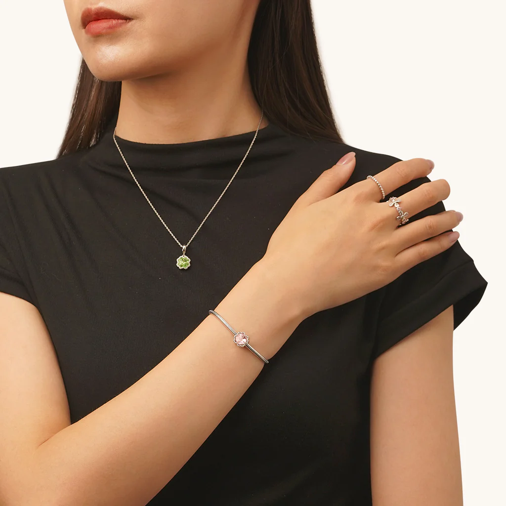 Gnoce Lucky Pink Four-leaf Clover Charm Platinum-plated Silver Blend - Image 4