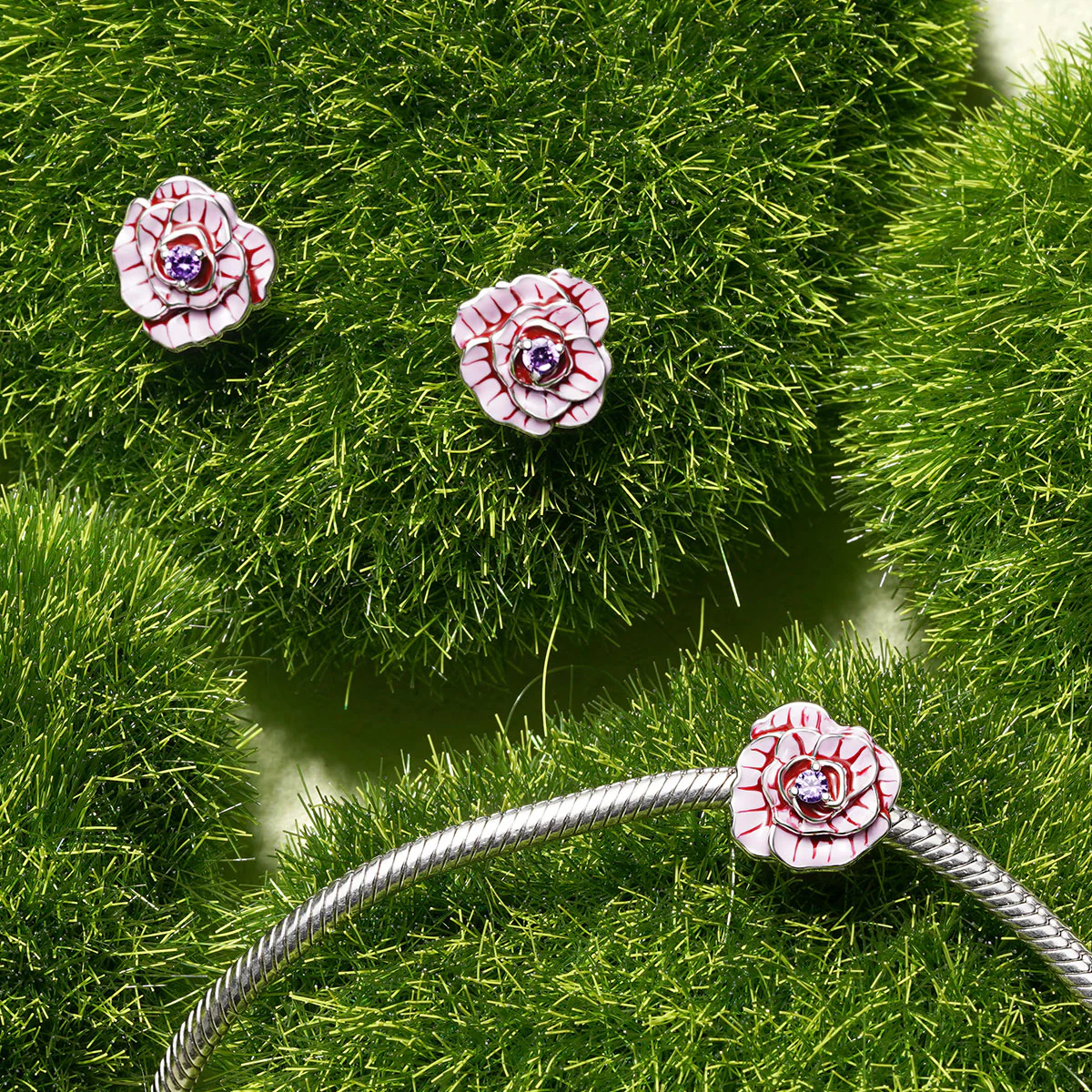 Gnoce Pink Rose Flower Charm Platinum-plated Silver Blend - Image 3
