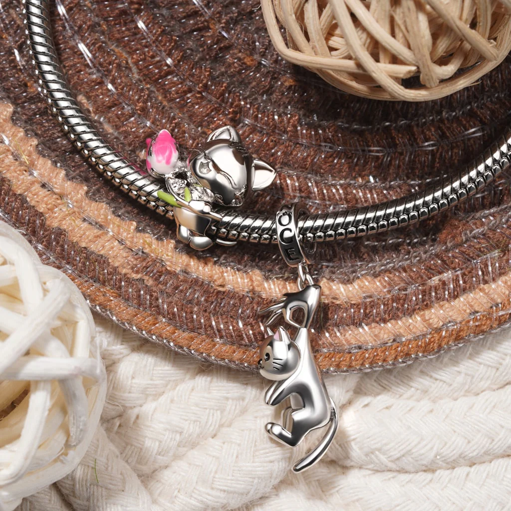 Gnoce Pink Tulip Cat Charm - Image 3