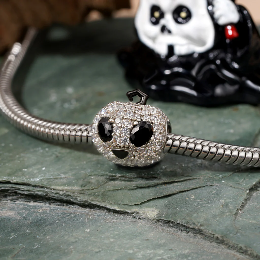 Gnoce Pave Diamond Pumpkin Alien Face Charm Platinum-plated Silver Blend - Image 3
