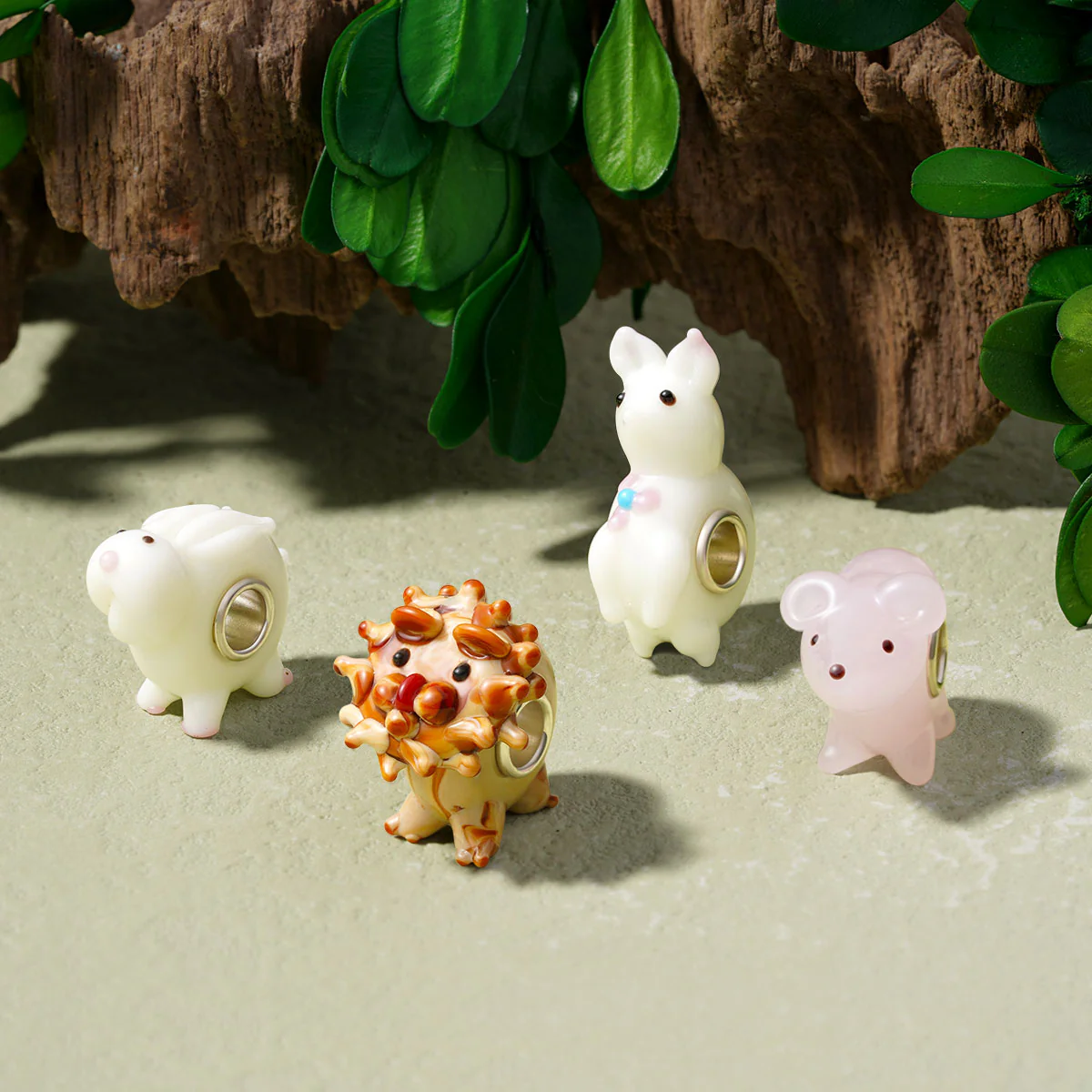 Gnoce Jumping Rabbit Murano Glass Charm - Image 3