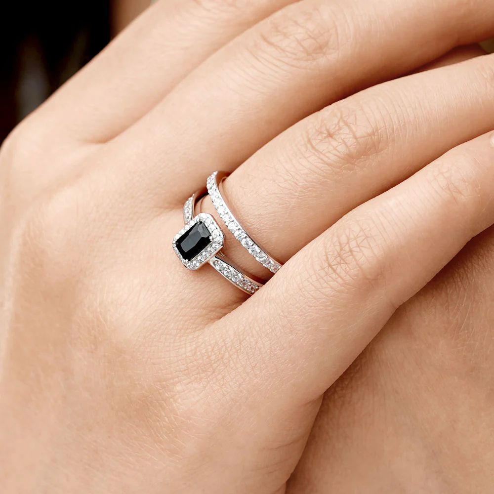 Gnoce Sparkling Rectangle-cut Ring Platinum-plated Silver Blend - Image 4