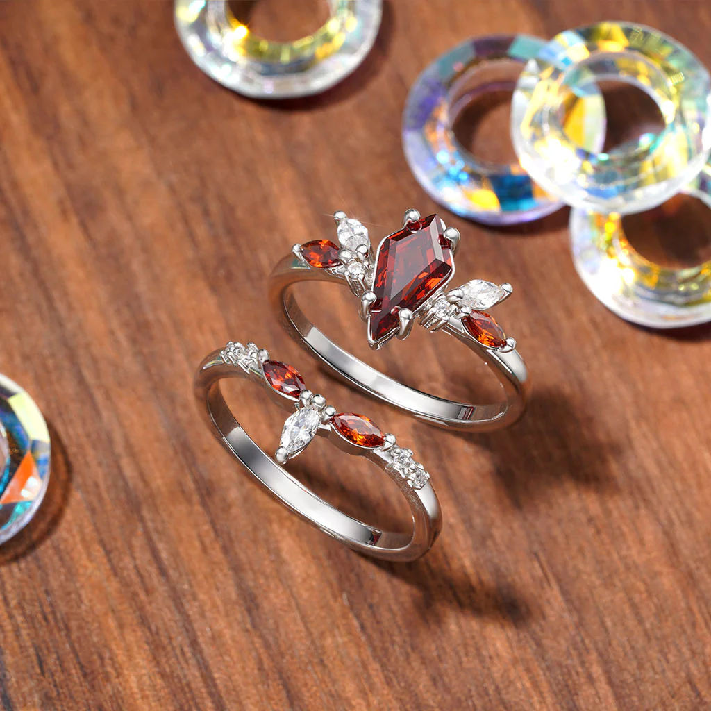 Gnoce Red Garnet Kite Rings Platinum-plated Silver Blend - Image 5