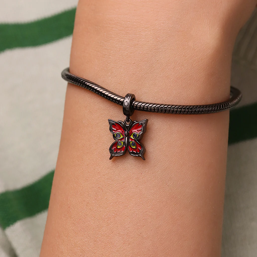Gnoce Little Goody Two Shoes Red Walpurga Butterfly Charm Platinum-plated Silver Blend - Image 5