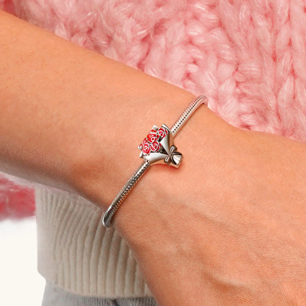 Gnoce Delicate Red Rose Bouquet Charm - Image 5